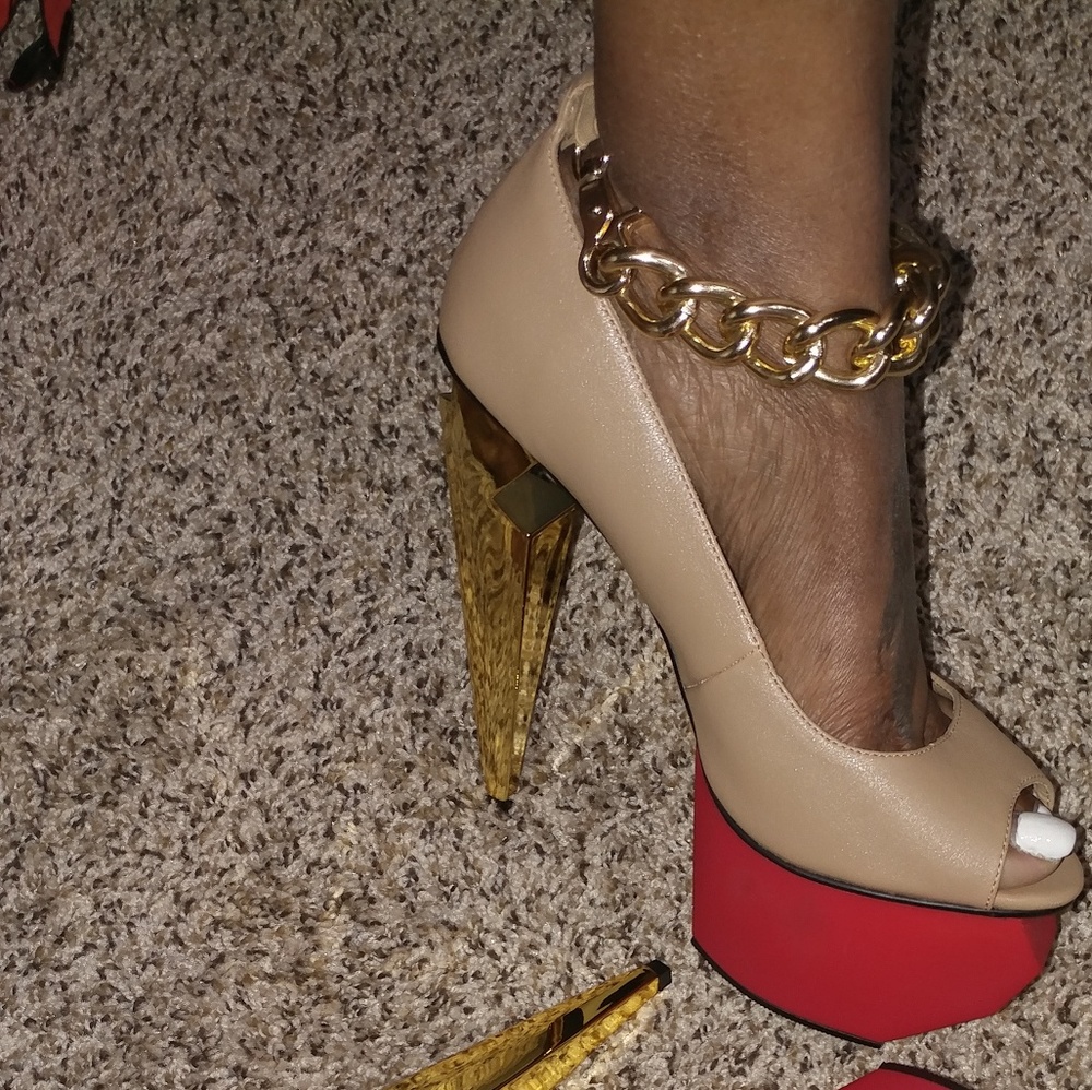Platform ankle chain heels